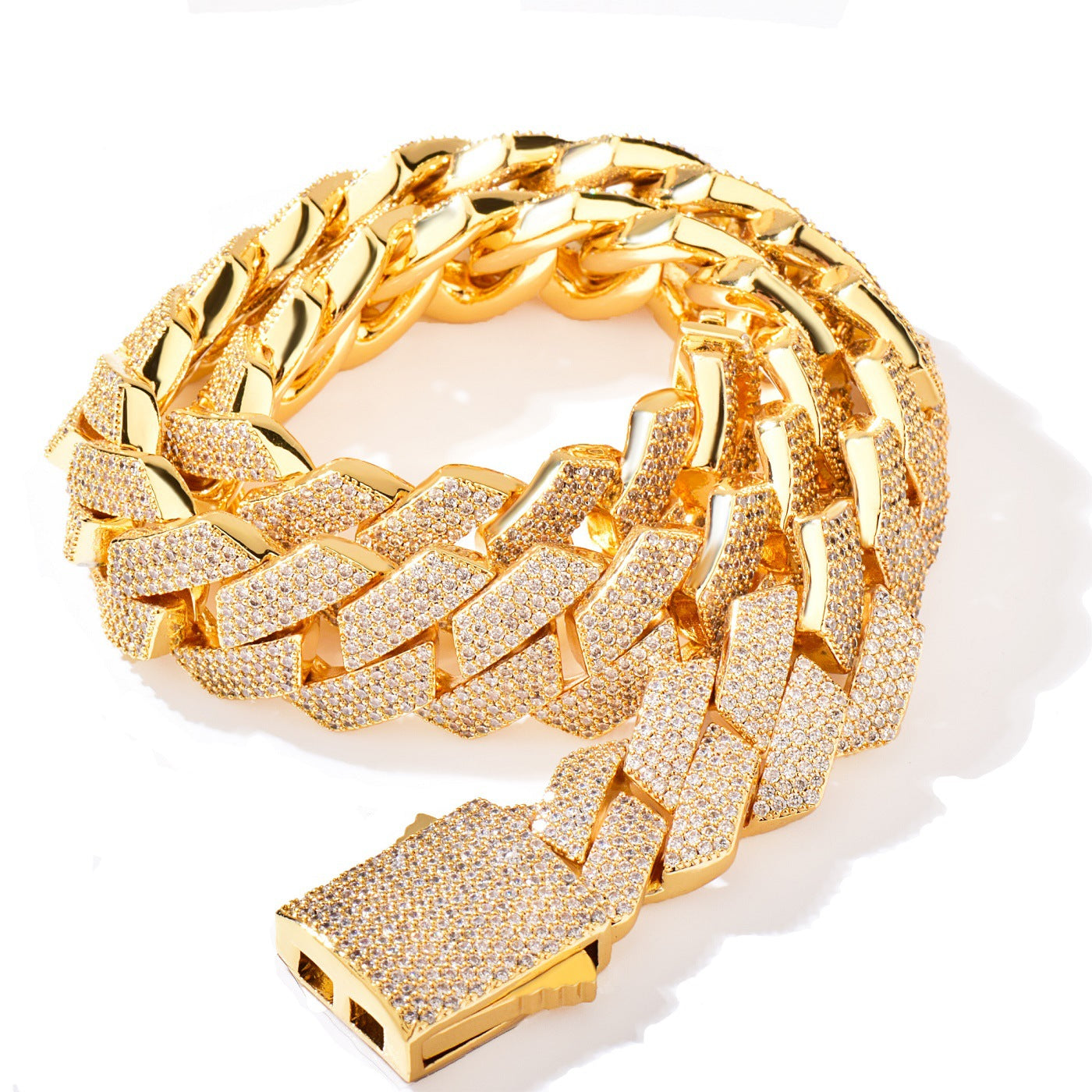 Elegant Diamond-Shaped Cuban Spring Fastener Necklace